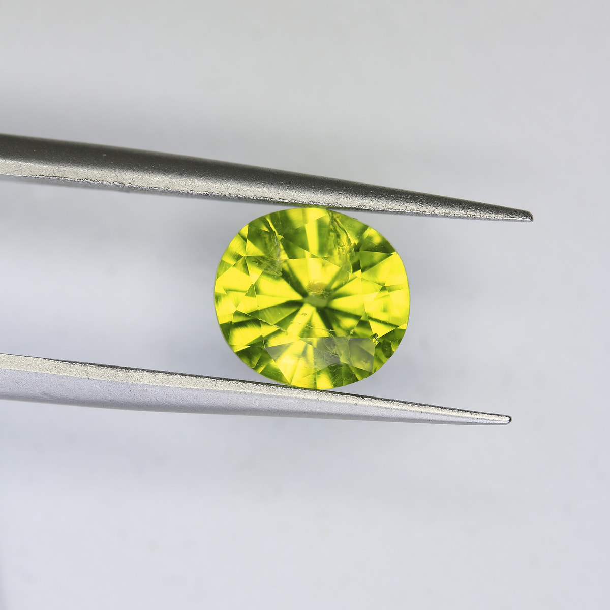 2.2ct Peridot