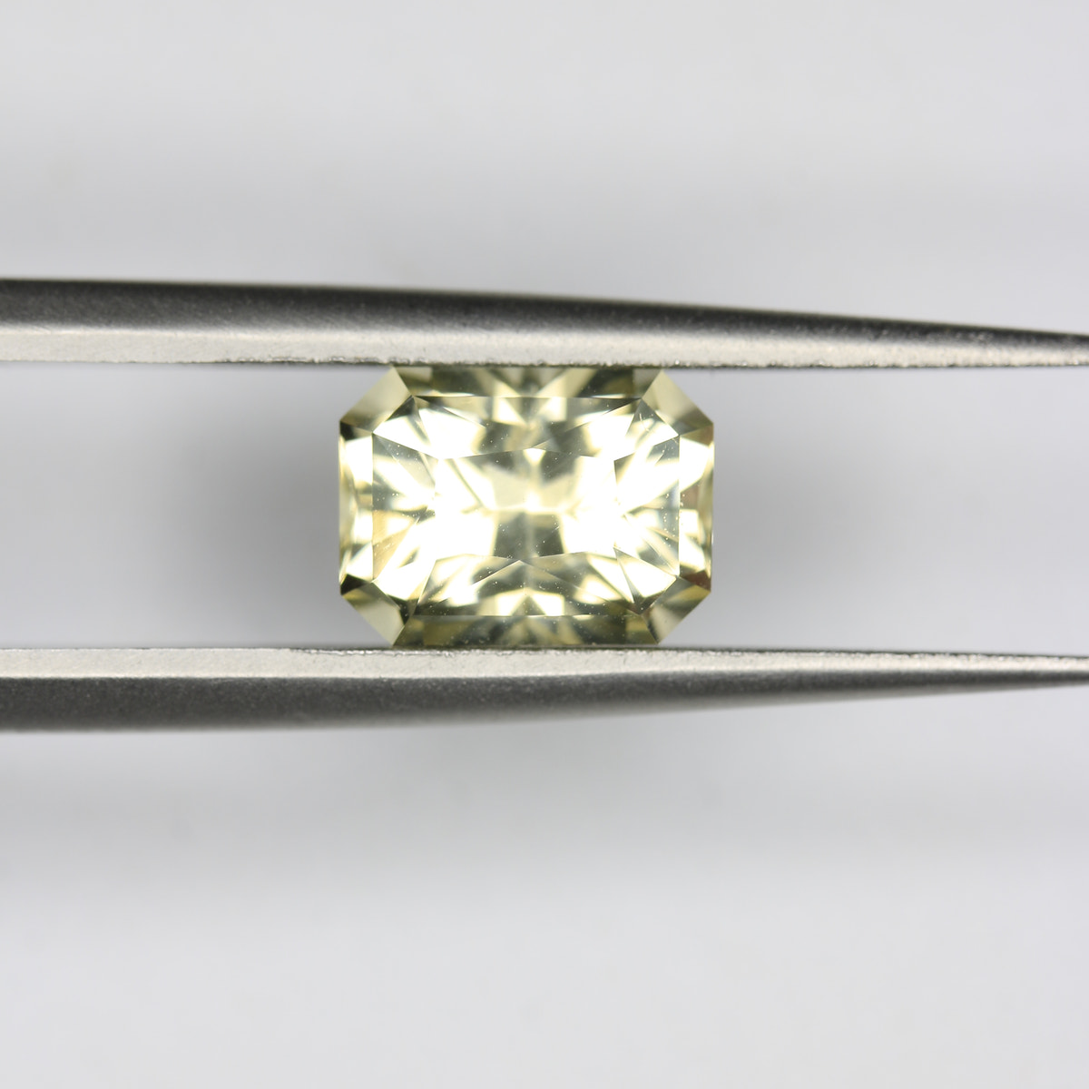 2.2ct Scapolite - alternate view 2