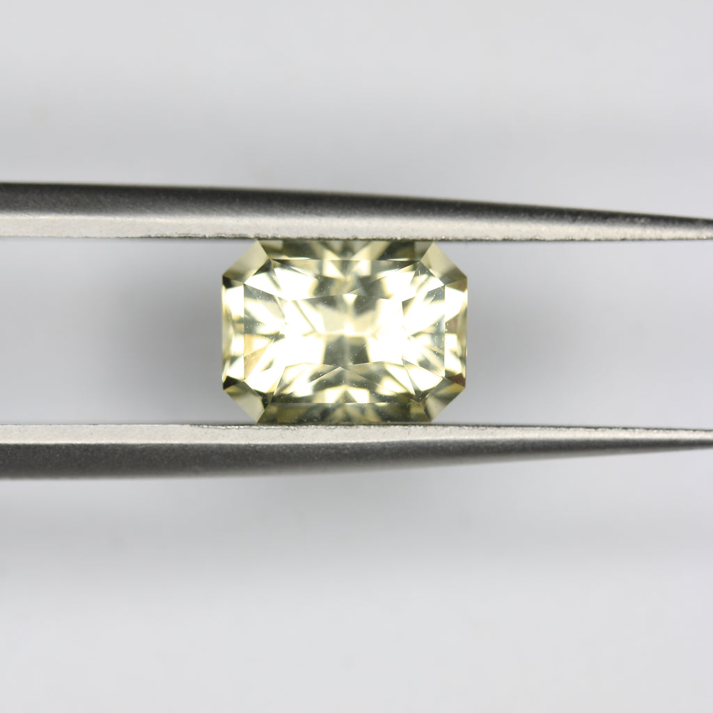 2.2ct Scapolite - alternate view 2