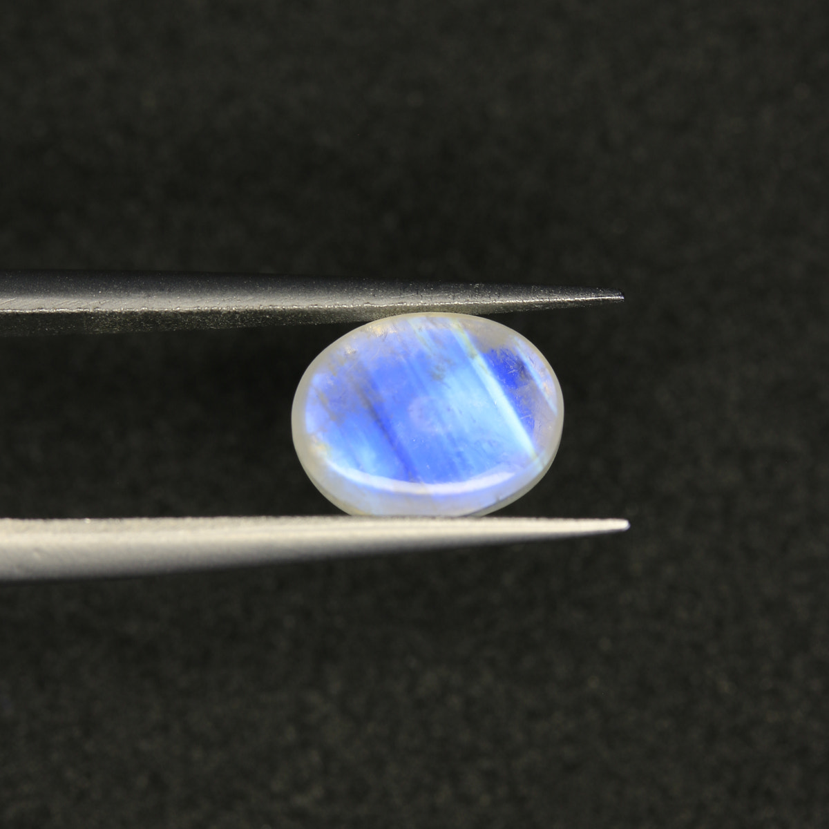 2.35ct Moonstone Feldspar