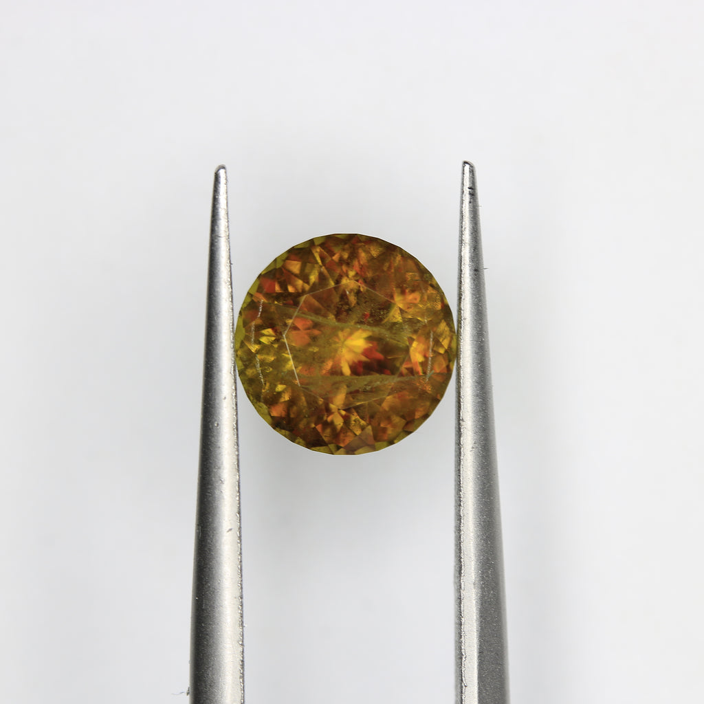 2.3ct Sphene - alternate view 2