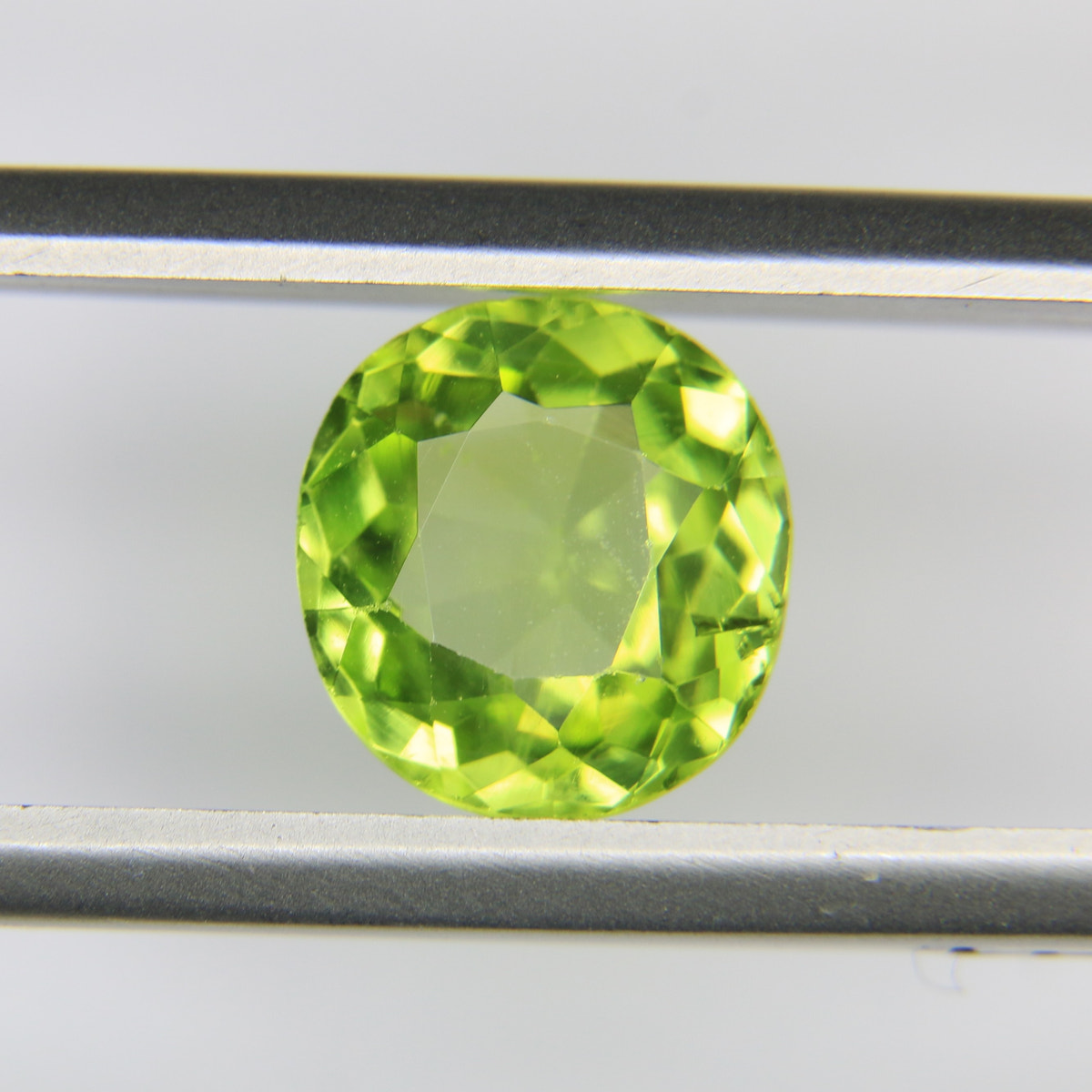 2.41ct Peridot - alternate view 2