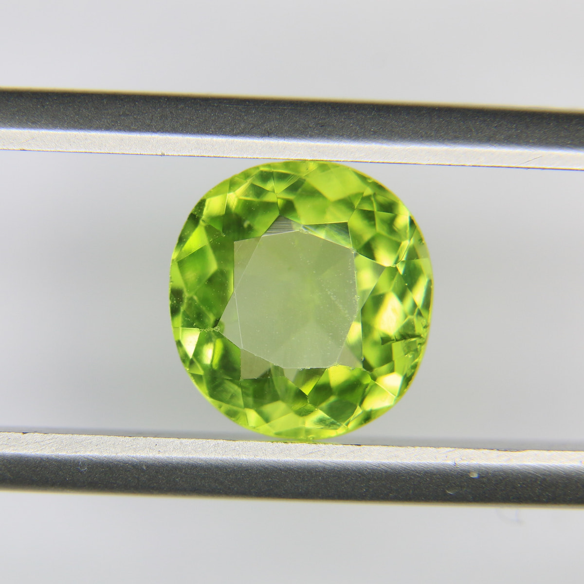 2.41ct Peridot