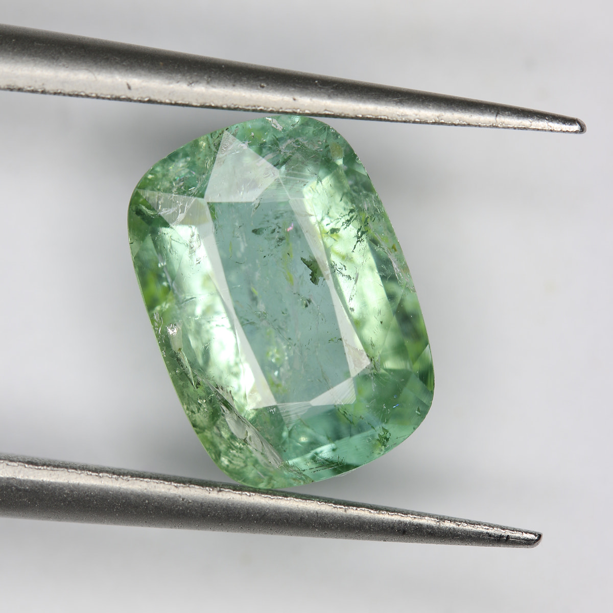 2.47ct Tourmaline Green - alternate view 2