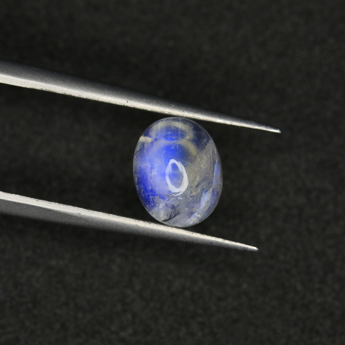 2.4ct Moonstone Feldspar