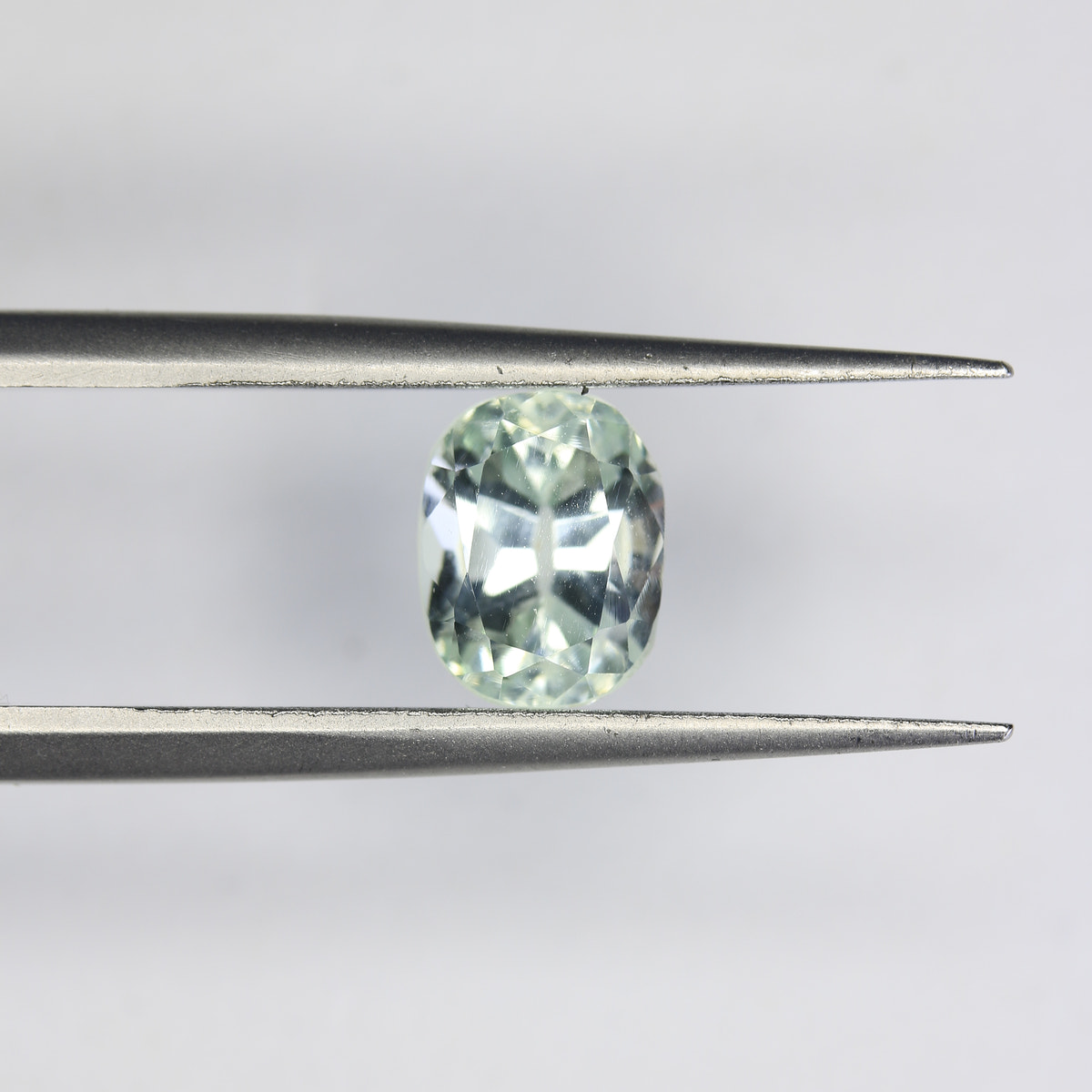 2.5ct Kunzite Green (Hiddenite)