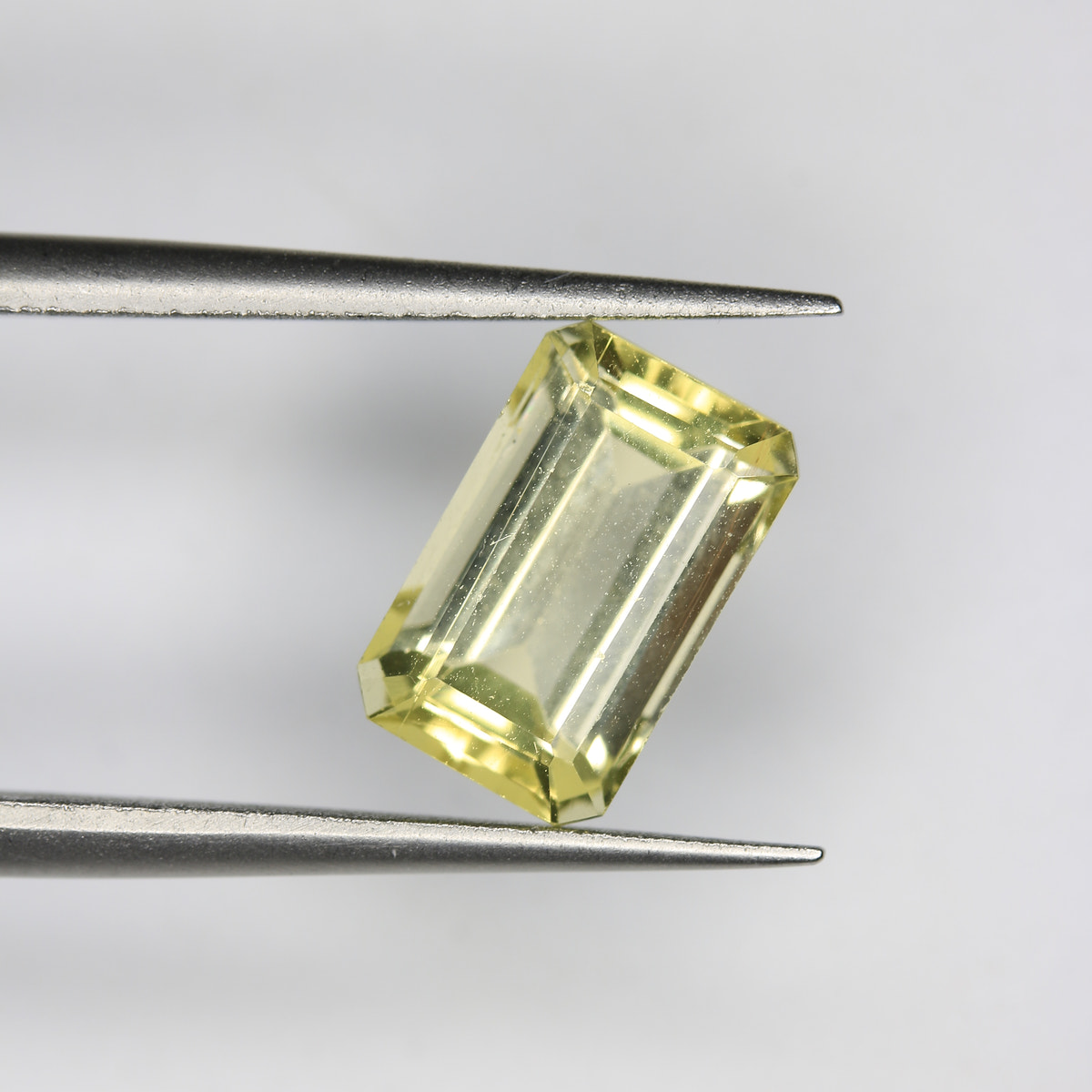 2.5ct Scapolite