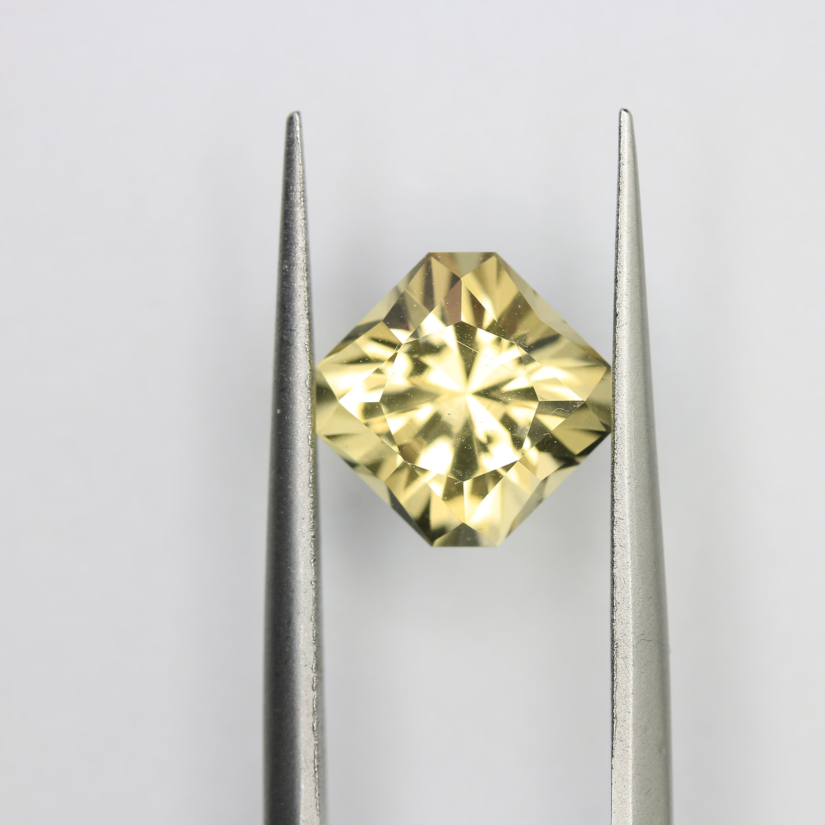 2.6ct Citrine