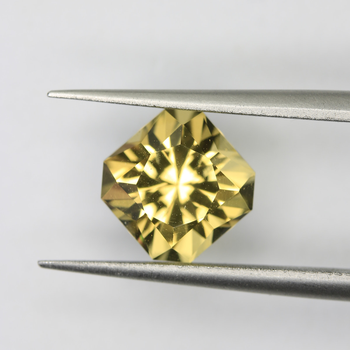 2.6ct Citrine