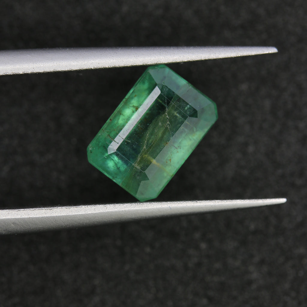 2.6ct Emerald Zambian - alternate view 2