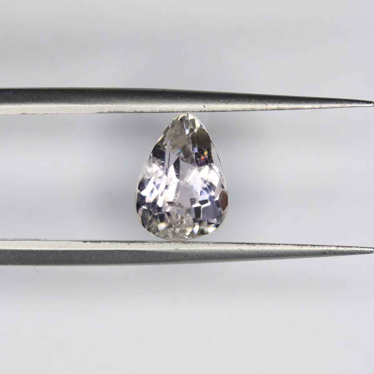 2.6ct Kunzite Green (Hiddenite)