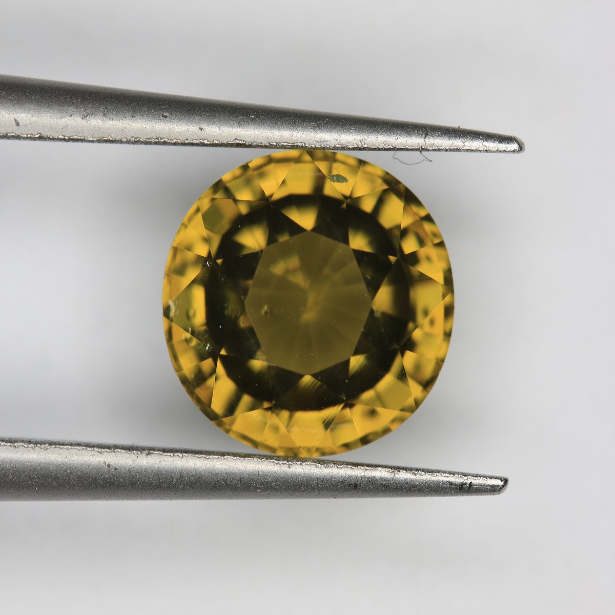 2.73ct Zircon