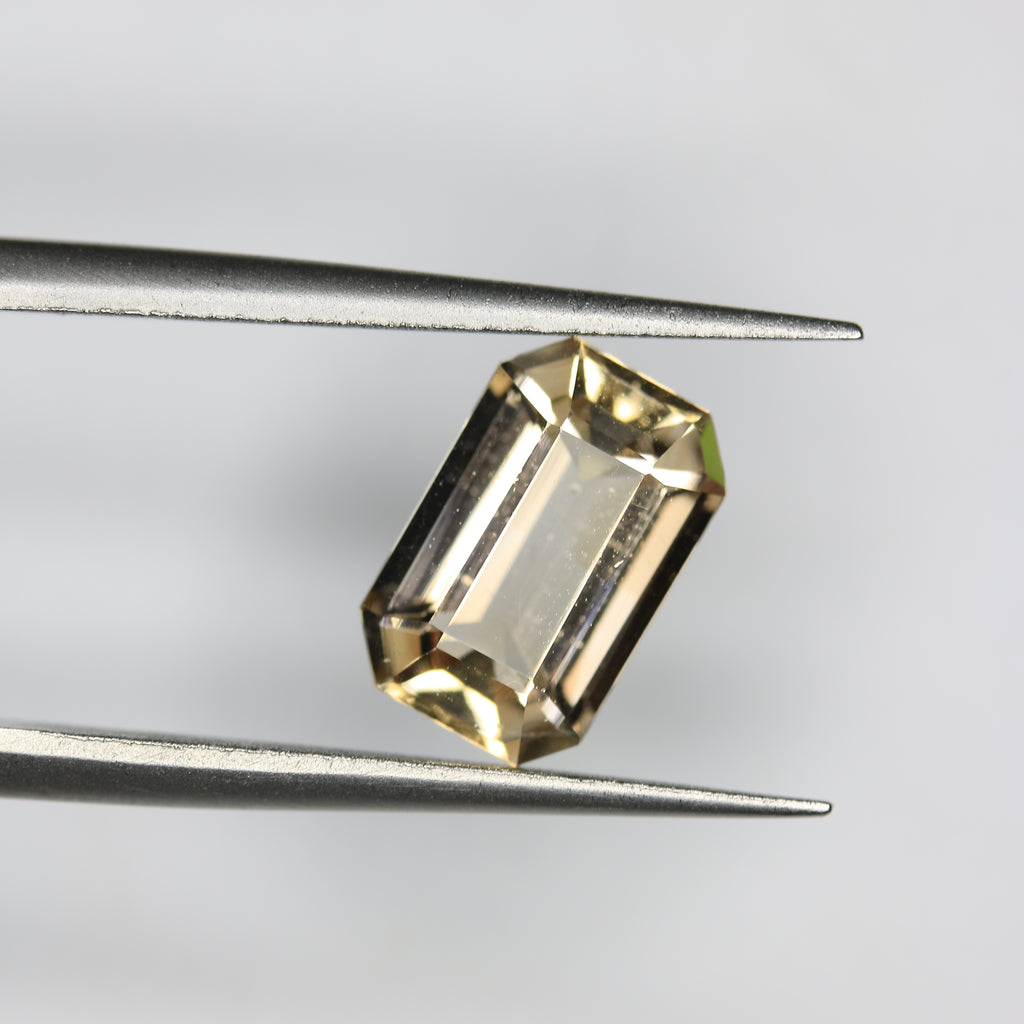 2.80ct Topaz White - alternate view 2