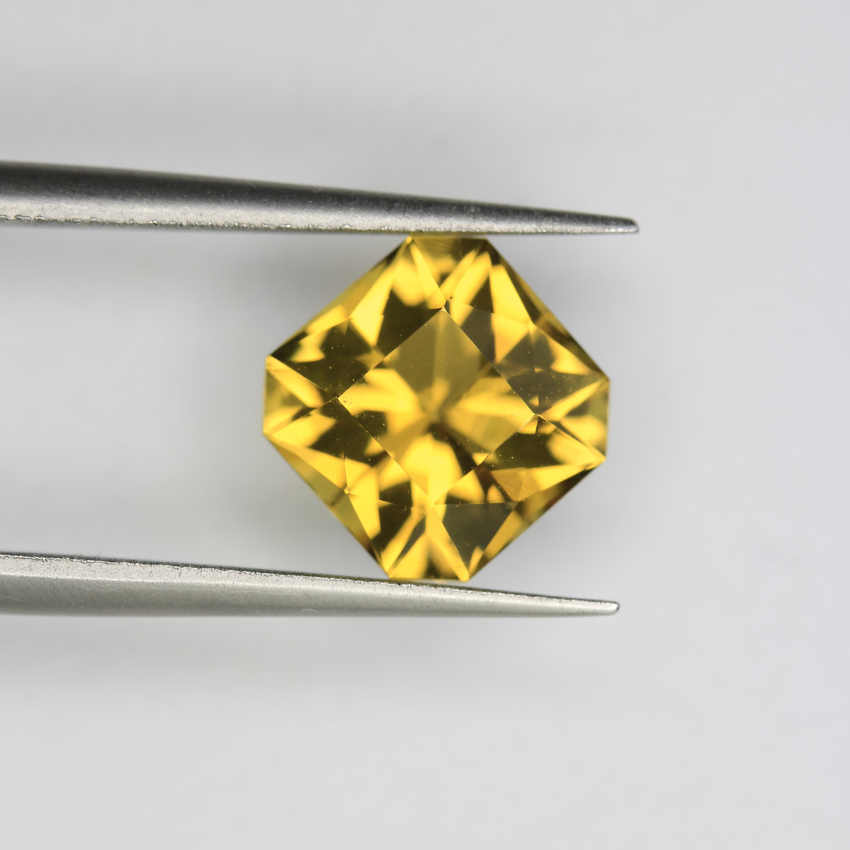 2.8ct Citrine
