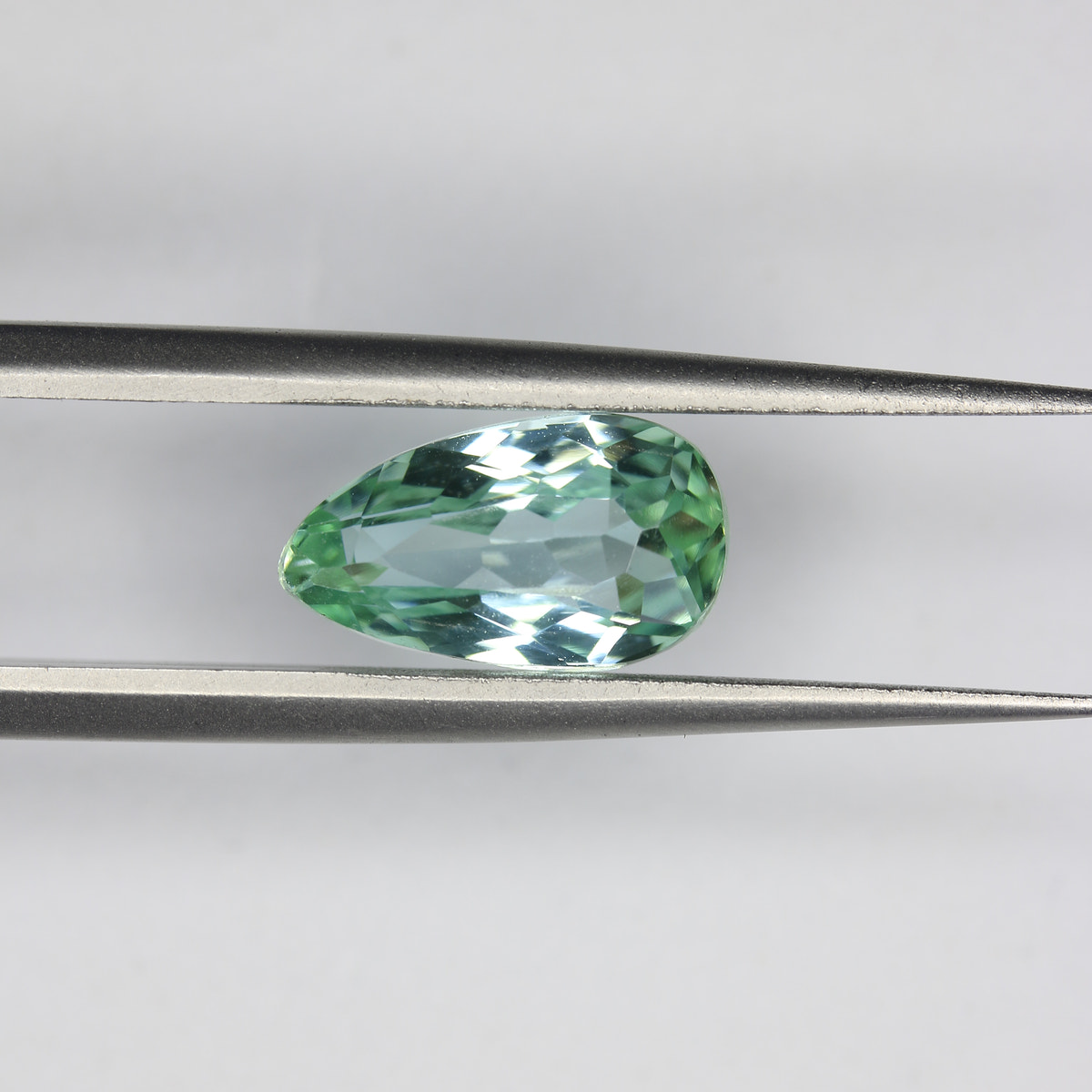 2.95ct Kunzite Green (Hiddenite)