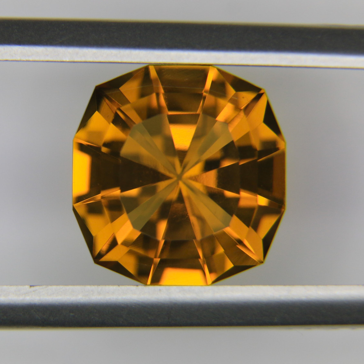 2.9ct Citrine - alternate view 2