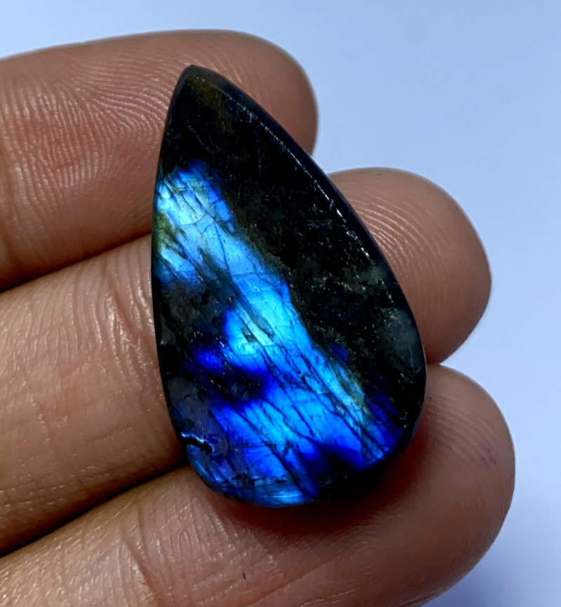 20ct Labradorite cabochon - alternate view 2