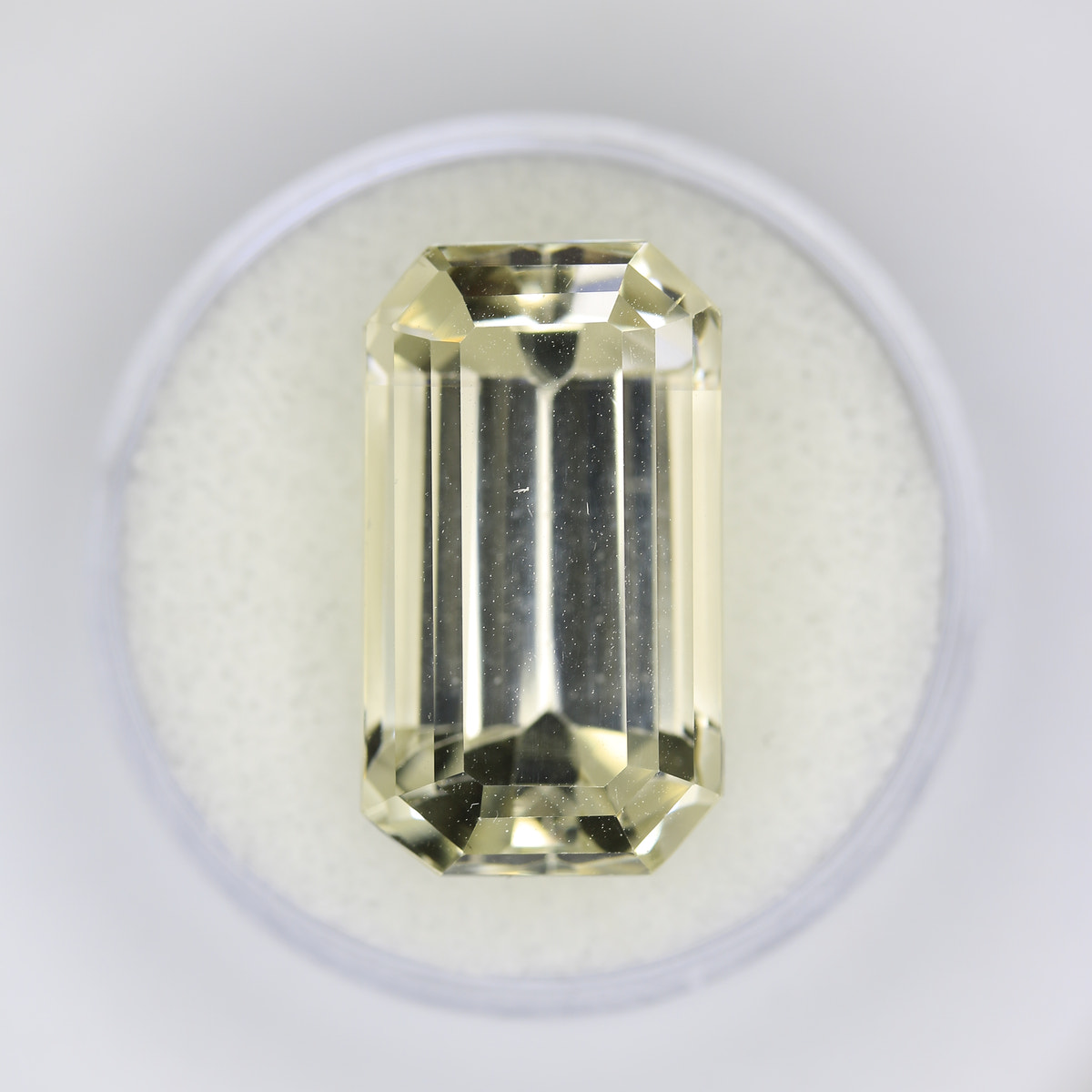 24.85ct Kunzite Yellow (Spodumene) - alternate view 2
