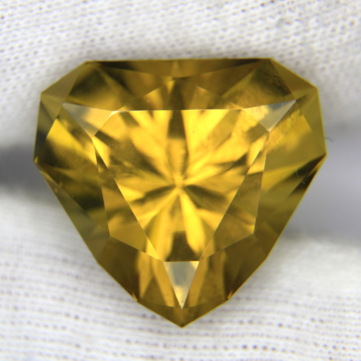 25.73ct Citrine - alternate view 2