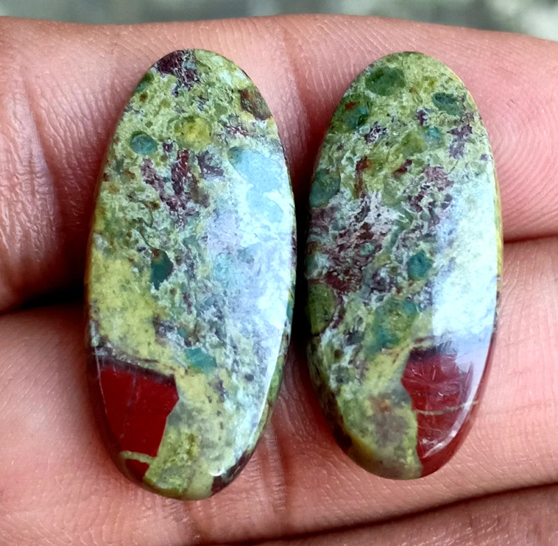 28.25ct Dragon Bloodstone Jasper Pair - alternate view 3