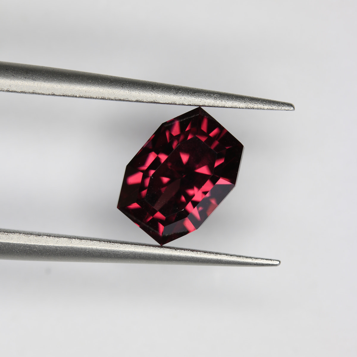 2ct Garnet - alternate view 2