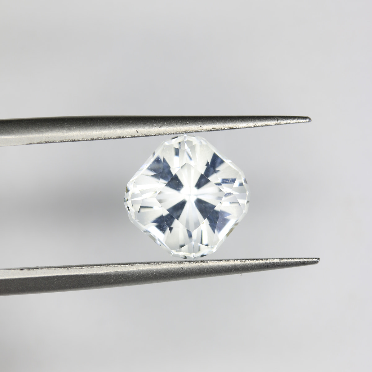 3.10ct Topaz White