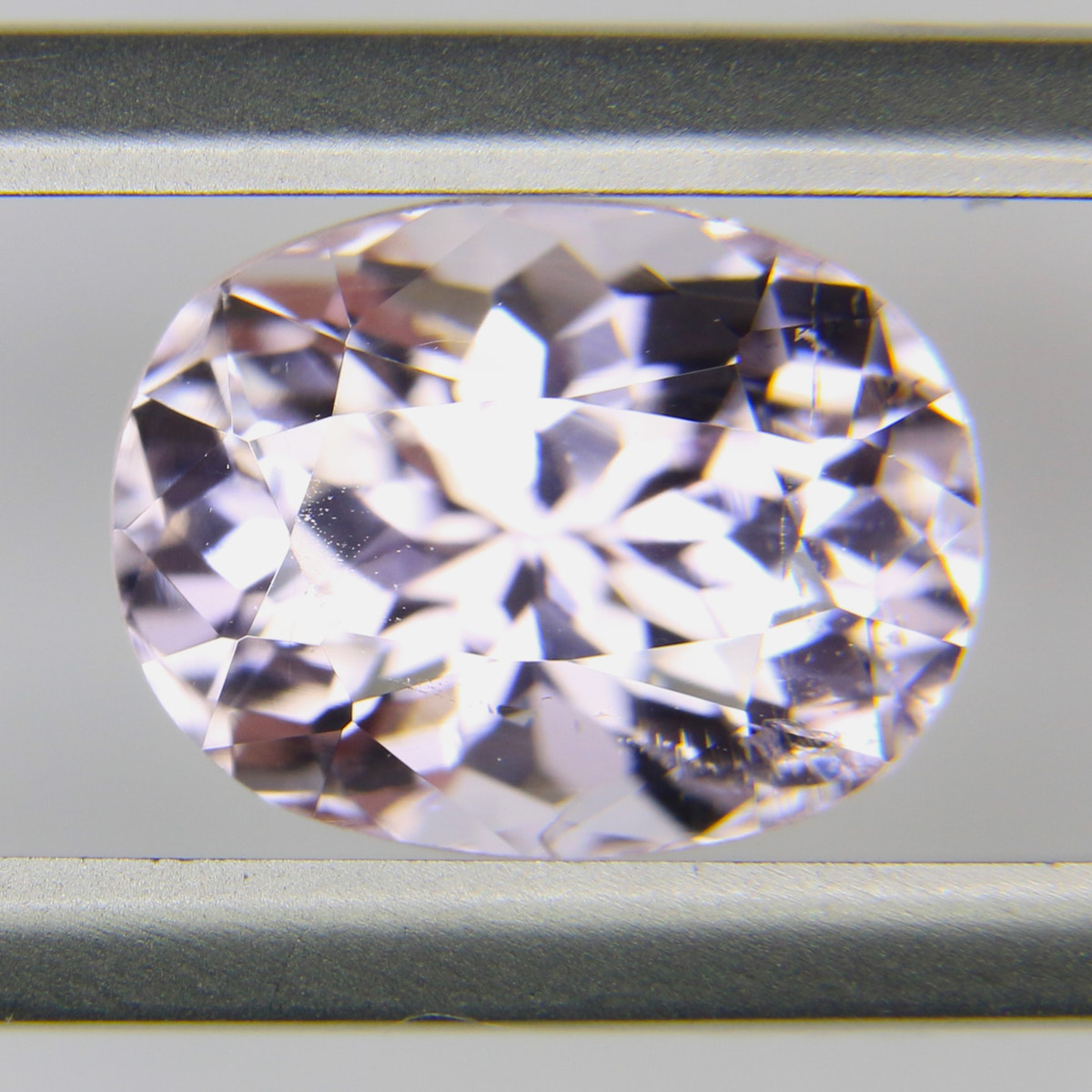 3.14ct Kunzite - alternate view 3