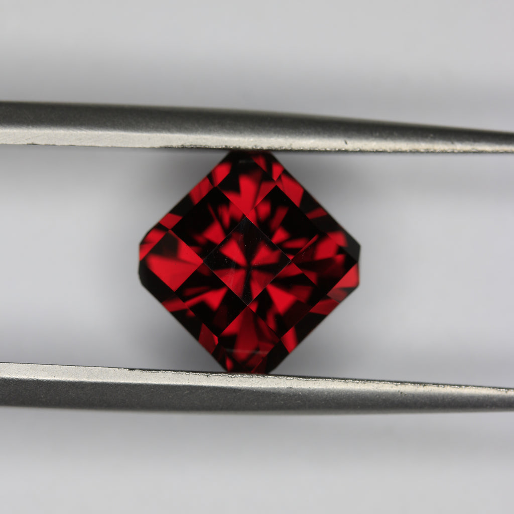 3.32ct Garnet - alternate view 2
