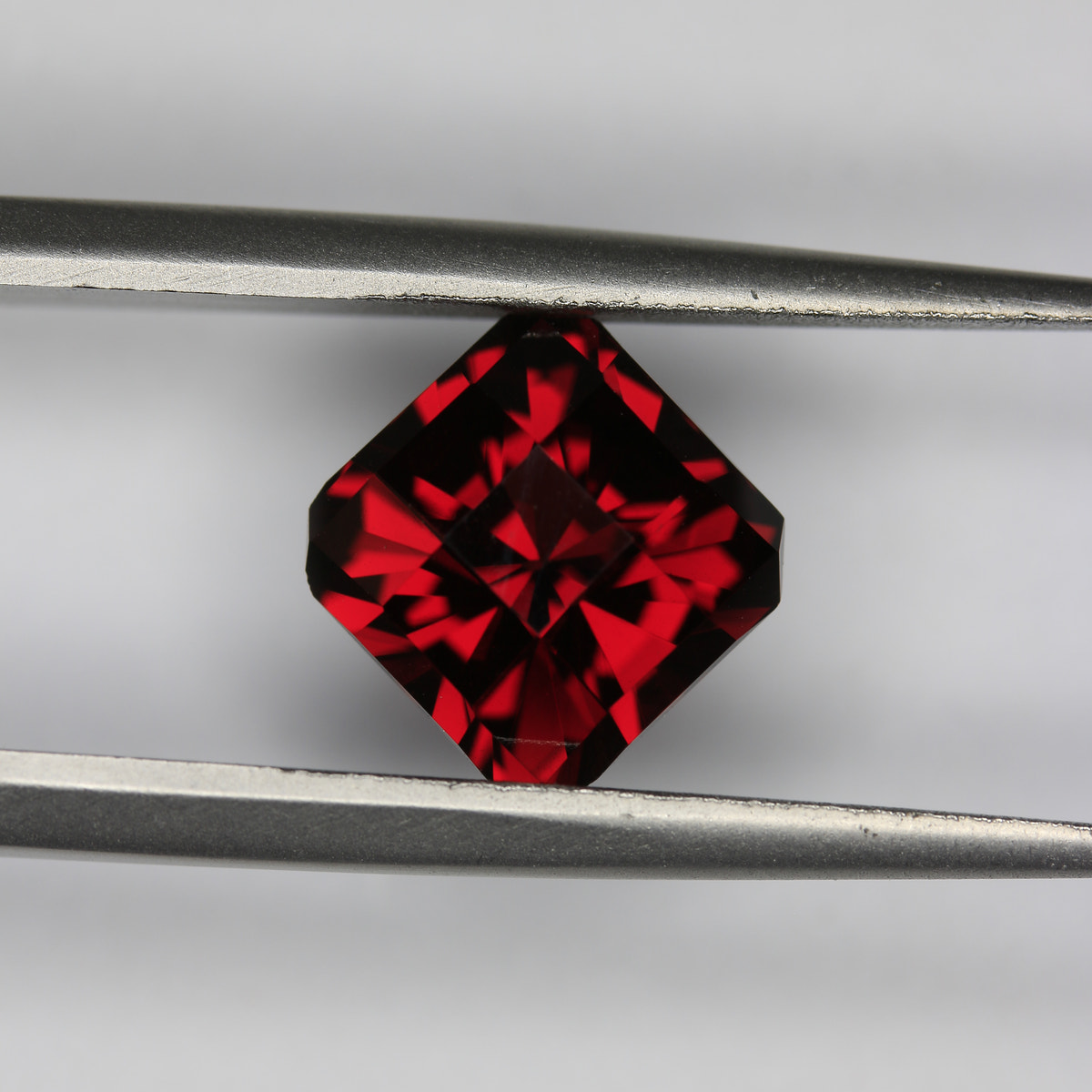 3.32ct Garnet
