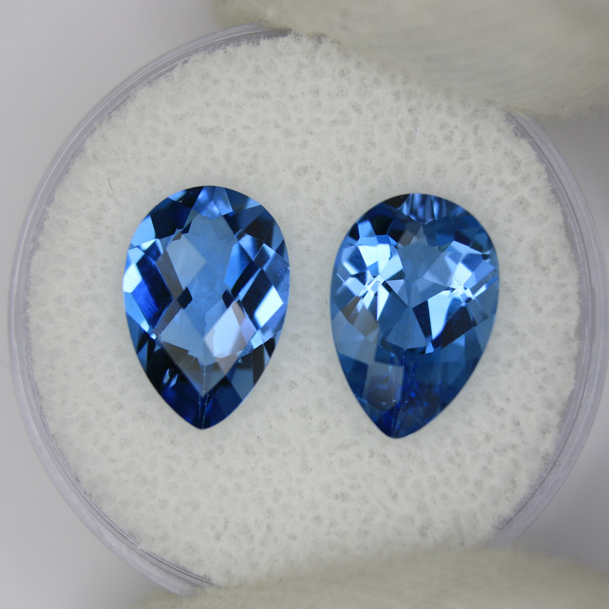 3.35ct Topaz Swiss blue Pair - alternate view 3