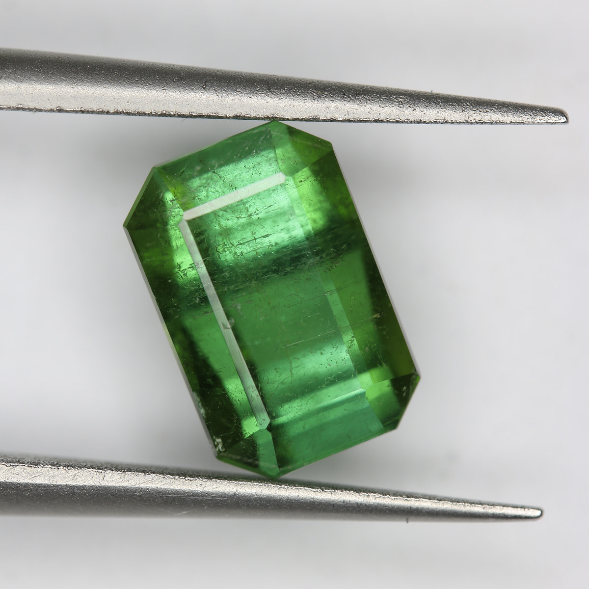 3.41ct Tourmaline Green - alternate view 2