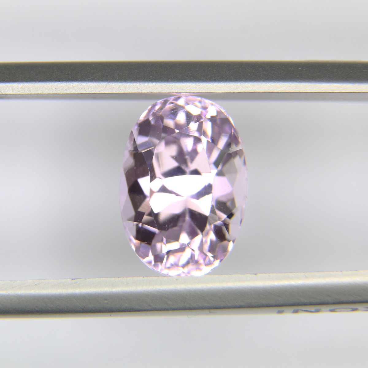 3.46ct Kunzite - alternate view 2