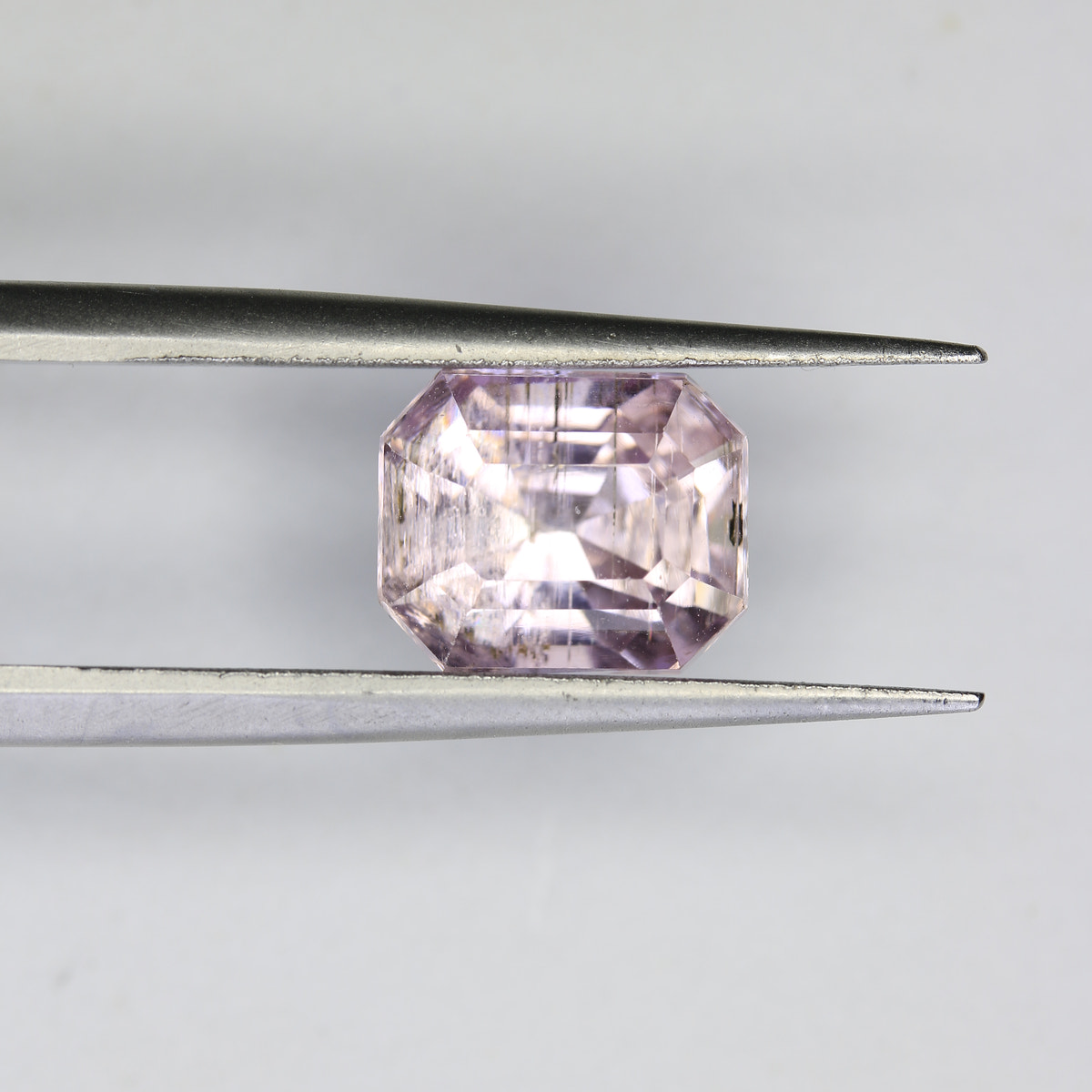 3.7ct Kunzite