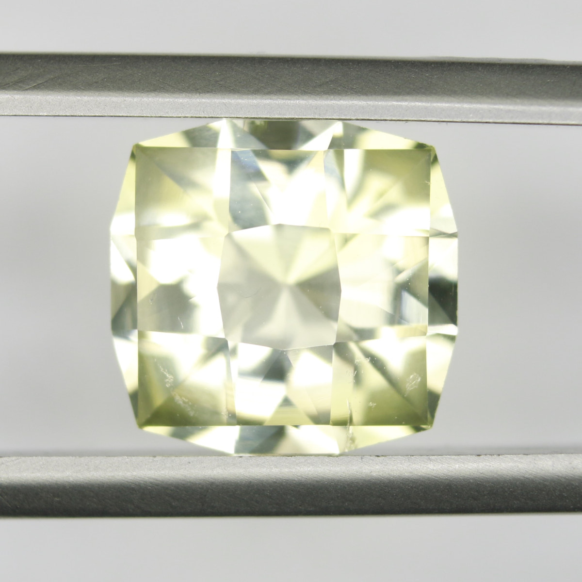 3.82ct Citrine - alternate view 2