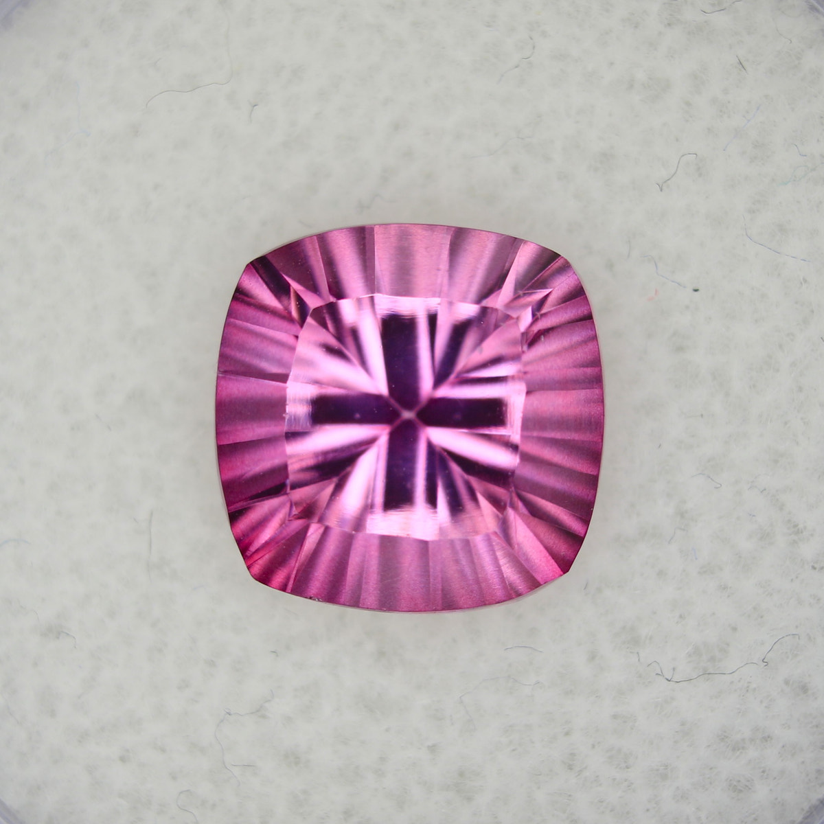 3.92ct Topaz Pink - alternate view 2