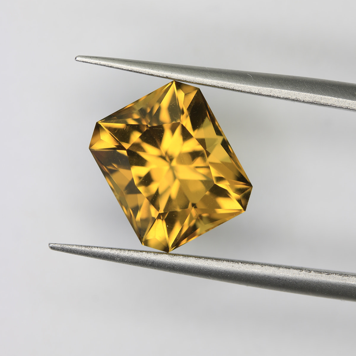 3.9ct Citrine