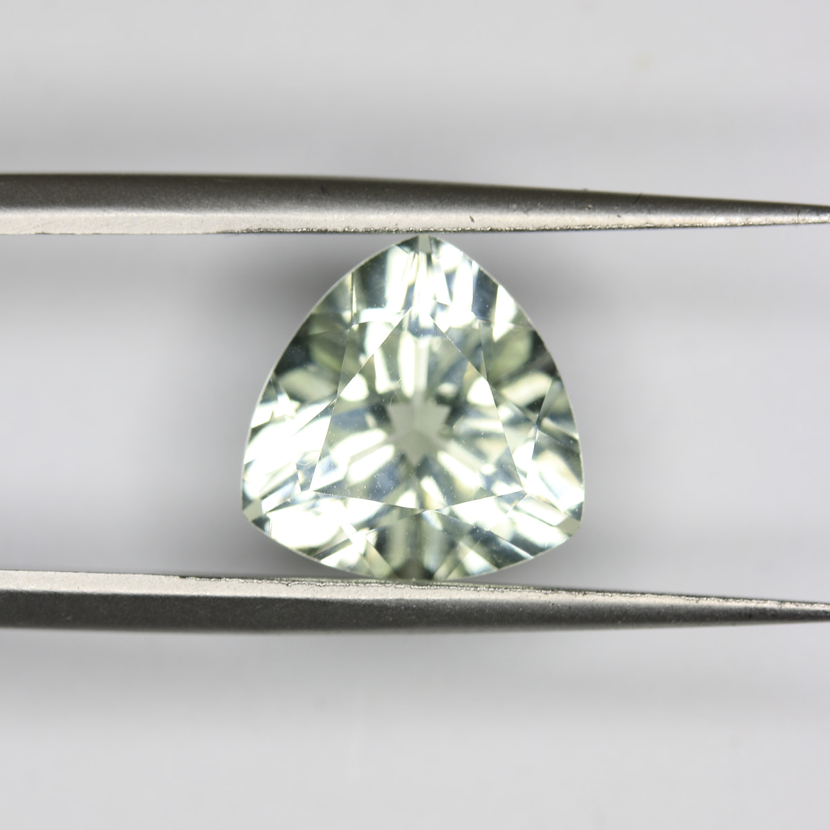 3.9ct Prasiolite
