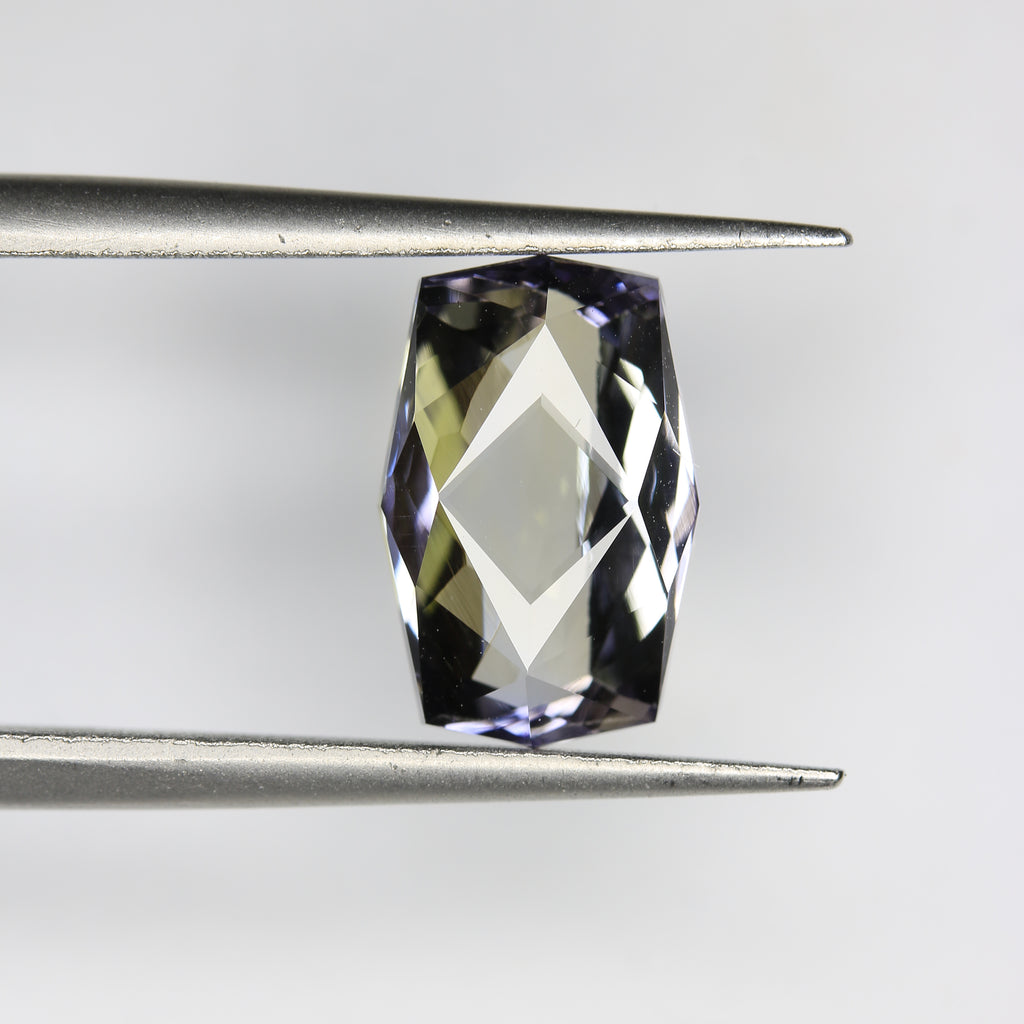 3ct Tanzanite - alternate view 2