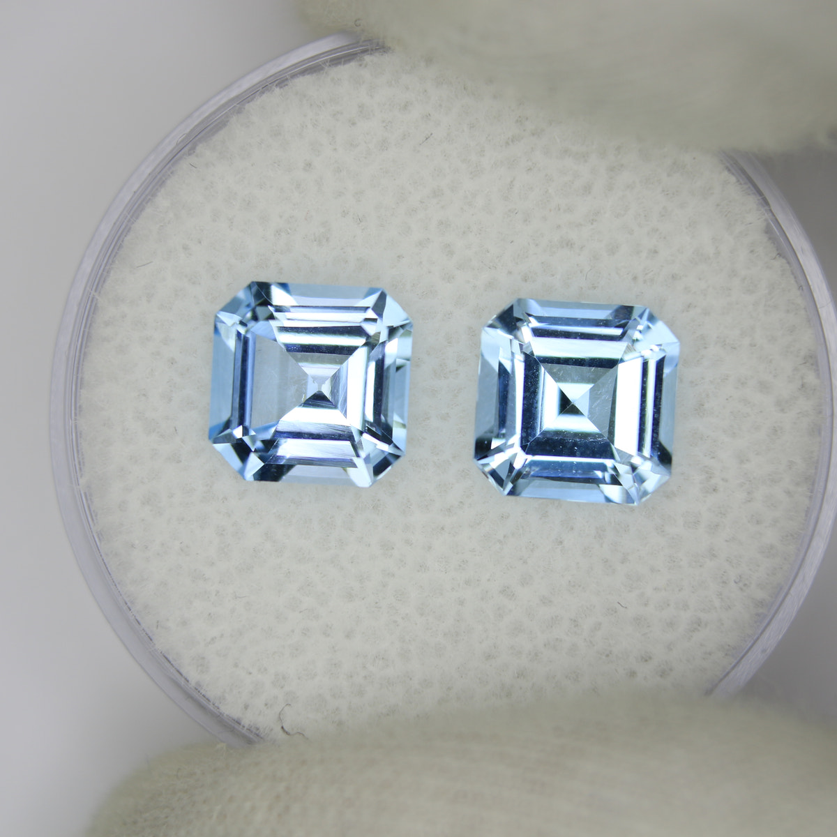 4.02ct Topaz Sky blue Pair - alternate view 3