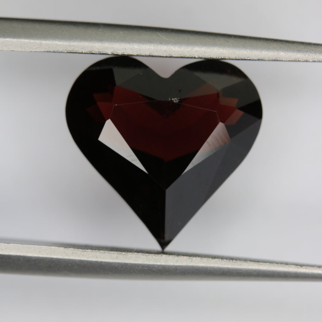 4.10ct Garnet Rhodolite - alternate view 2