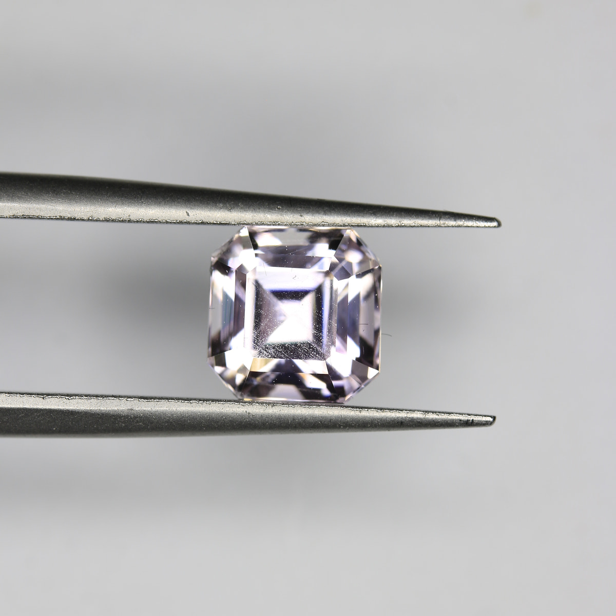 4.39ct Kunzite Pair - alternate view 3