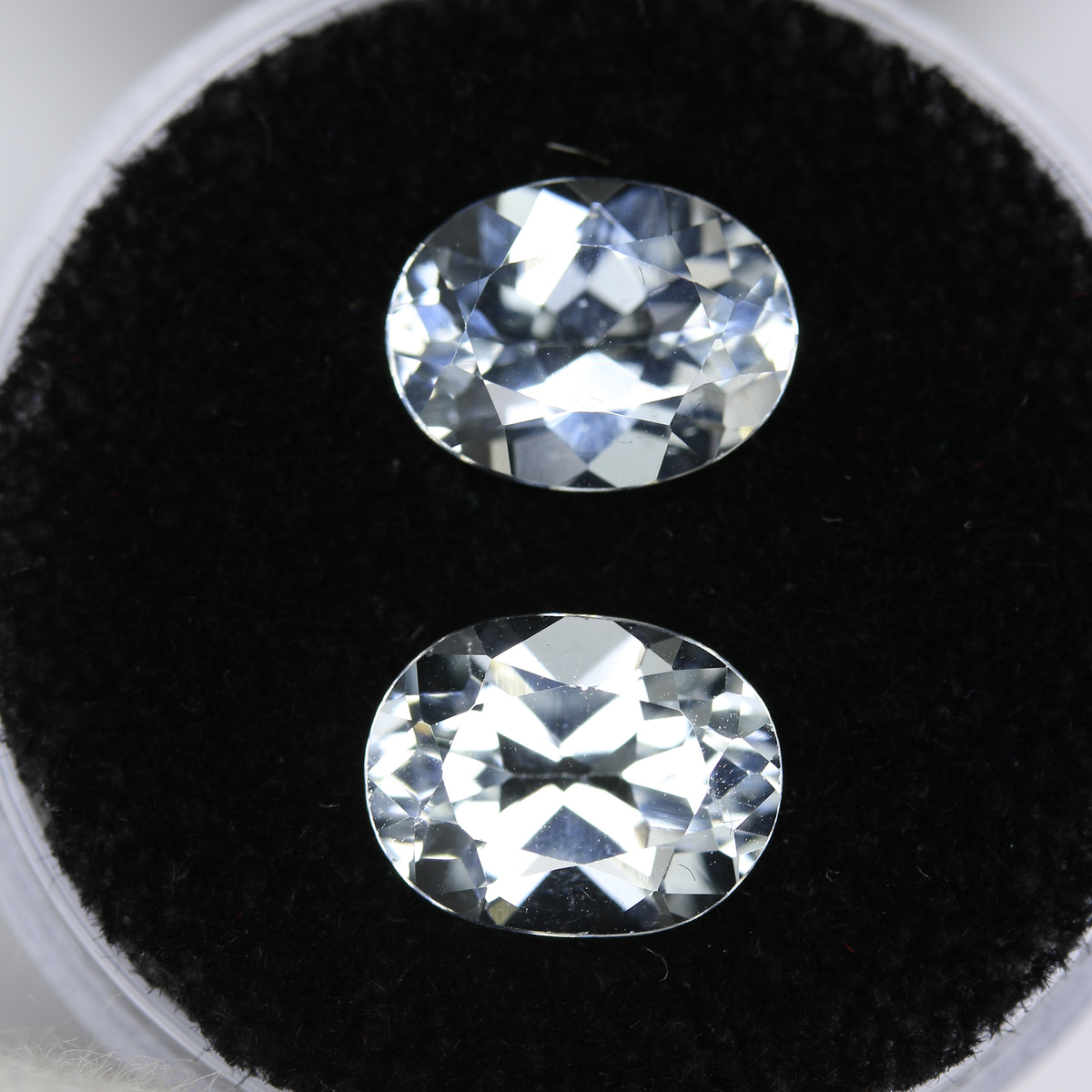 4.51ct Topaz White Pair