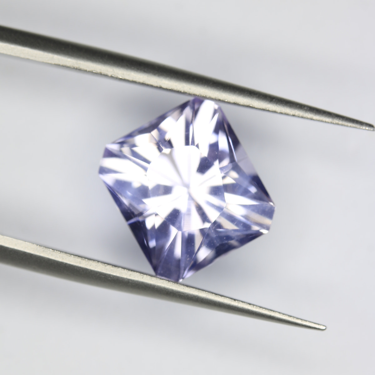 4.6ct Quartz lavender - alternate view 2