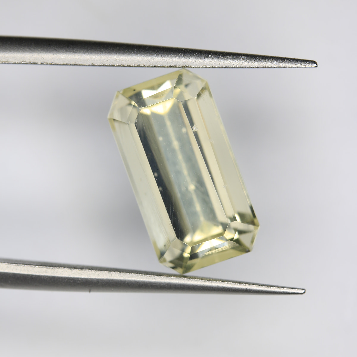 4.75ct Scapolite