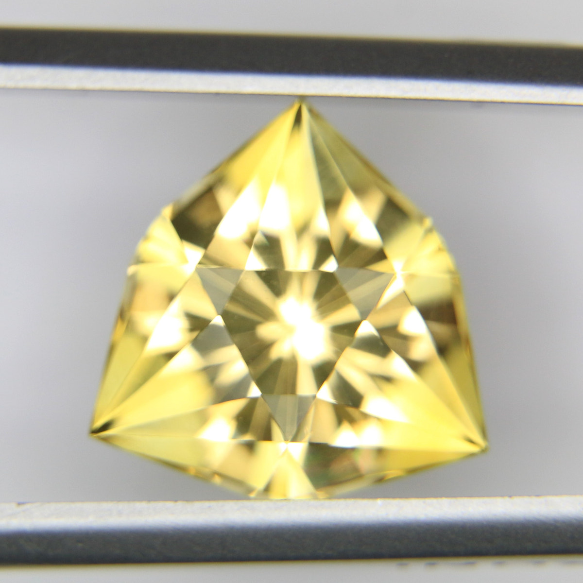 5.45ct Citrine - alternate view 3
