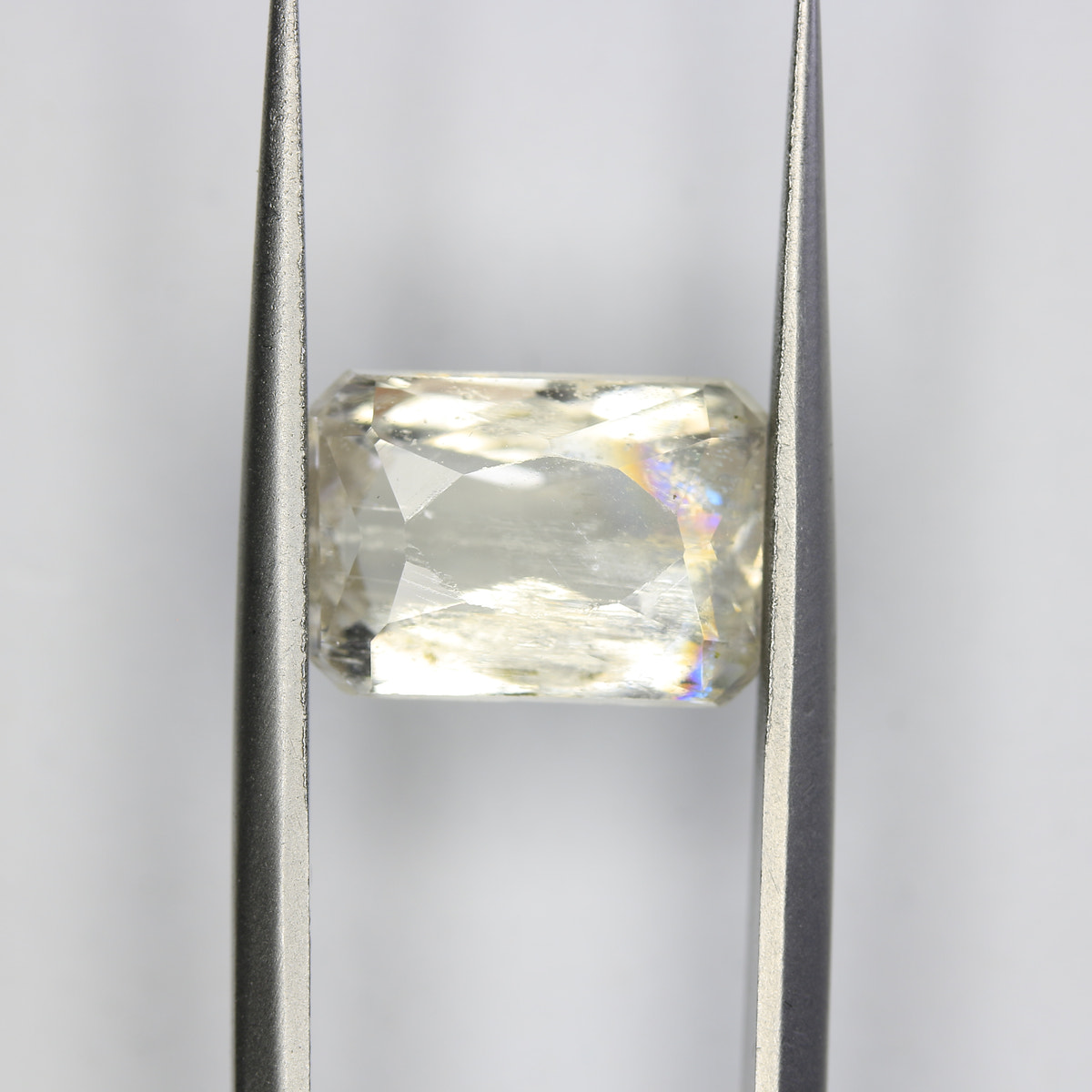 5.69ct Kunzite Green (Hiddenite)