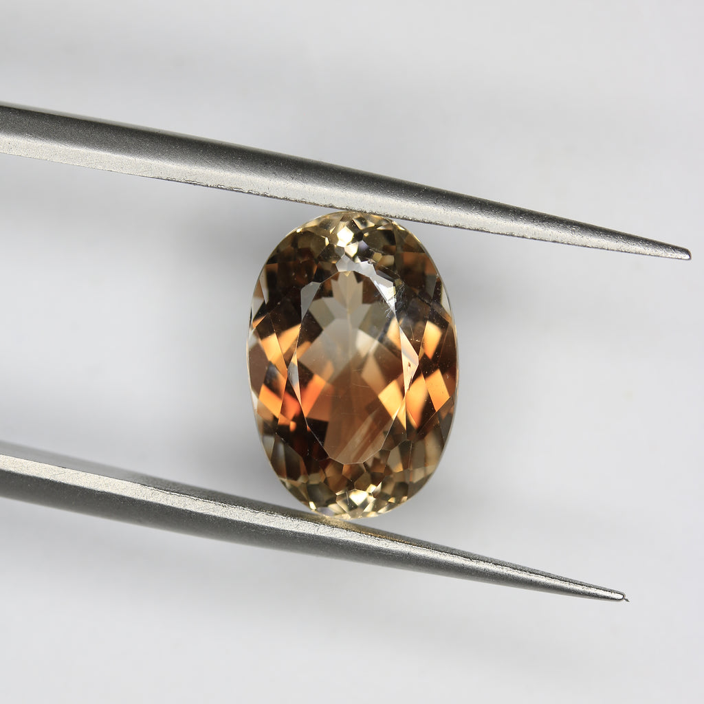 5.70ct Topaz Madeira - alternate view 3