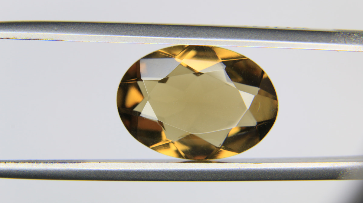5.81ct Quartz Smoky - alternate view 2