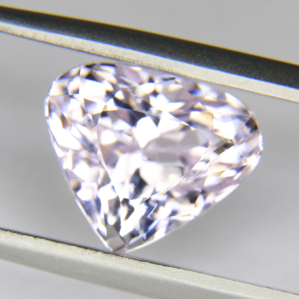 6.15ct Kunzite - alternate view 3