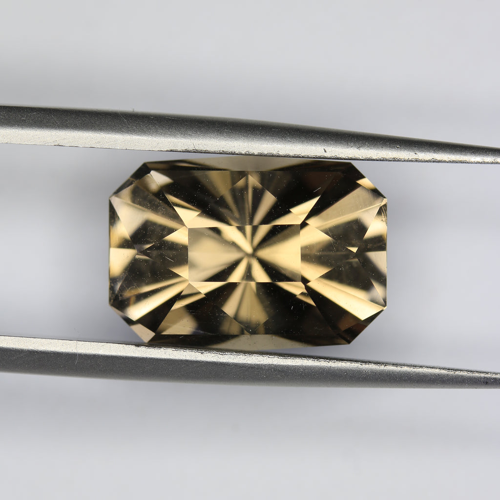 6.95ct Quartz Smoky - alternate view 2